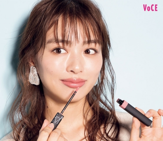 【内田理央の春メイク】今っぽいマット質感を作るコスメが欲しい!