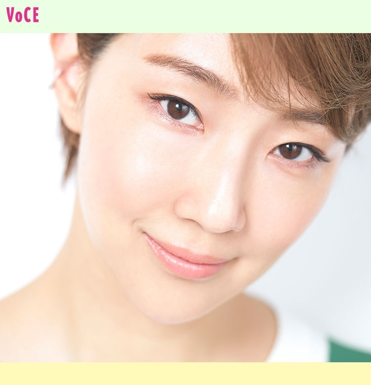 元宝塚歌劇団・星組トップスターの【紅ゆずる】登場!愛用コスメ公開!|【VOCE♡宝塚】タカラジェンヌOGのビューティトーク