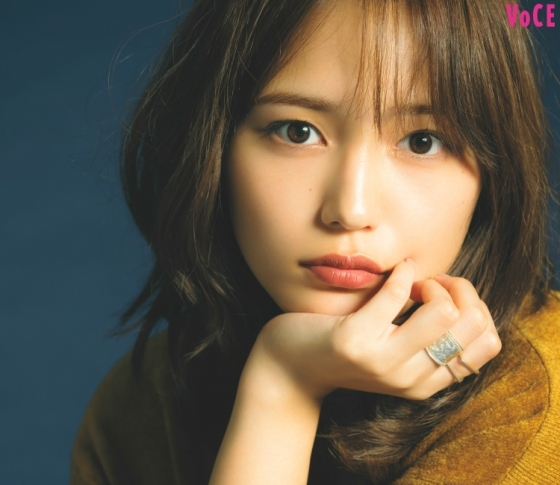 【川口春奈】ベストコスメでベストメイク|【マッドブラウン】でモードに!