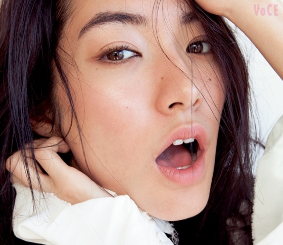 信沢Hitoshiさんの熱愛コスメでつくるイチバン旬な顔はコレ!