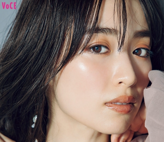 【泉里香】の秋旬センシュアルフェイス|【プラムジュレップ】なリップが鍵♪