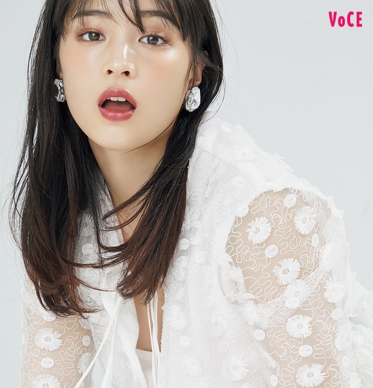 女優【広瀬すず】透明感の秘密が知りたい!休日は「全裸監督」を一気見!?