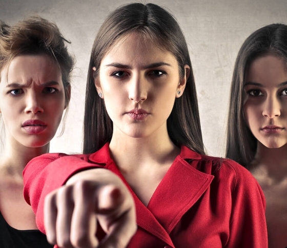 SNSに公開タグ付け!女探偵が見た「不倫男への怖~い復讐方法」BEST3