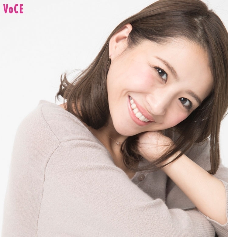 元宝塚歌劇団星組トップ娘役【綺咲愛里】の愛用コスメ大公開!|【VOCE♡宝塚】タカラジェンヌOGのビューティトーク
