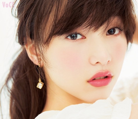 大人気のクッションファンデで作る「石原さとみ肌」を紹介!