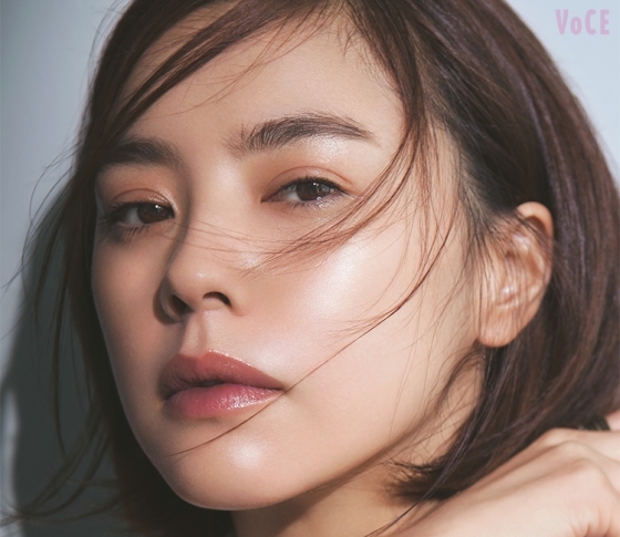塗りすぎ禁物!ファンデはいらない!? 大人気ヘアメイク河北裕介さんの肌が主役のメイクルール
