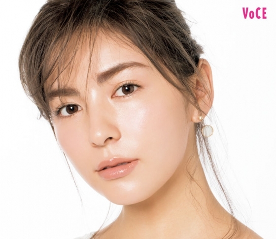 オイル系サラサラファンデでつくる! 開運ナチュラル肌【2018風水・李家幽竹】