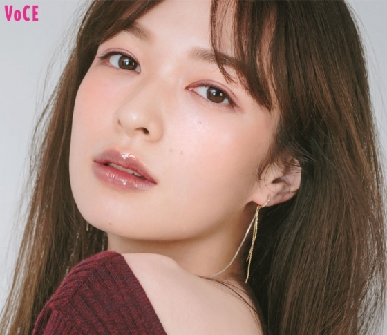 キッカのローズブラウン × YSLのピンクチークでほの甘色っぽメイクに!【人気ヘアメイクGeorge】