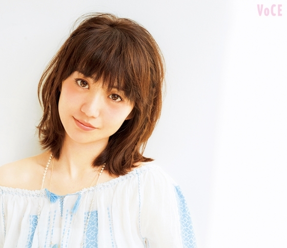 大島優子 新色メイクで秋ファッションを制する|新連載『ゆうこのべっぴん道』