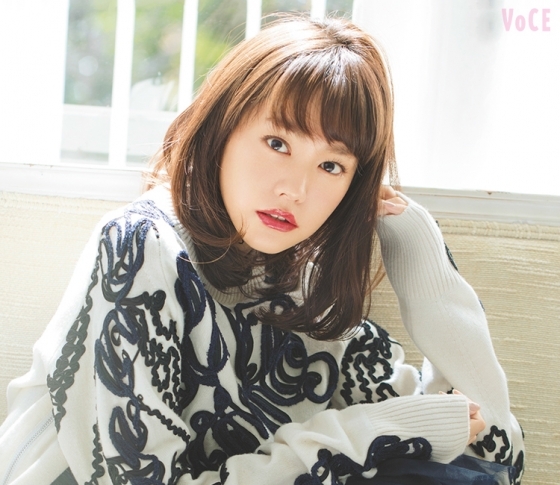 「コスメの衝動買いはしない」桐谷美玲が本当に愛用するものとは?
