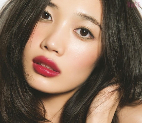 WEB限定公開|濃密レッドLIPはこなれて見せなくちゃ
