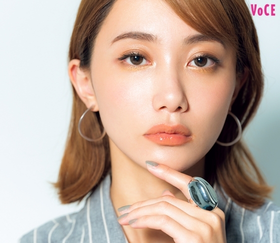 ベストコスメ受賞!【SUQQU】のベージュグロスの使い方をレクチャー