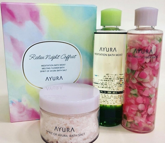 【2018年クリスマスコフレ AYURA】プレゼントにもおすすめ! 癒し効果抜群のアユーラのコフレ♡