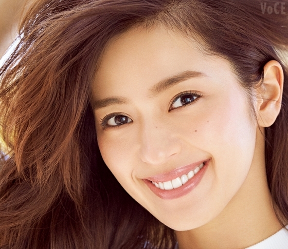 フェイスラインがキレイにみえる♡中村アンのヘアの極意