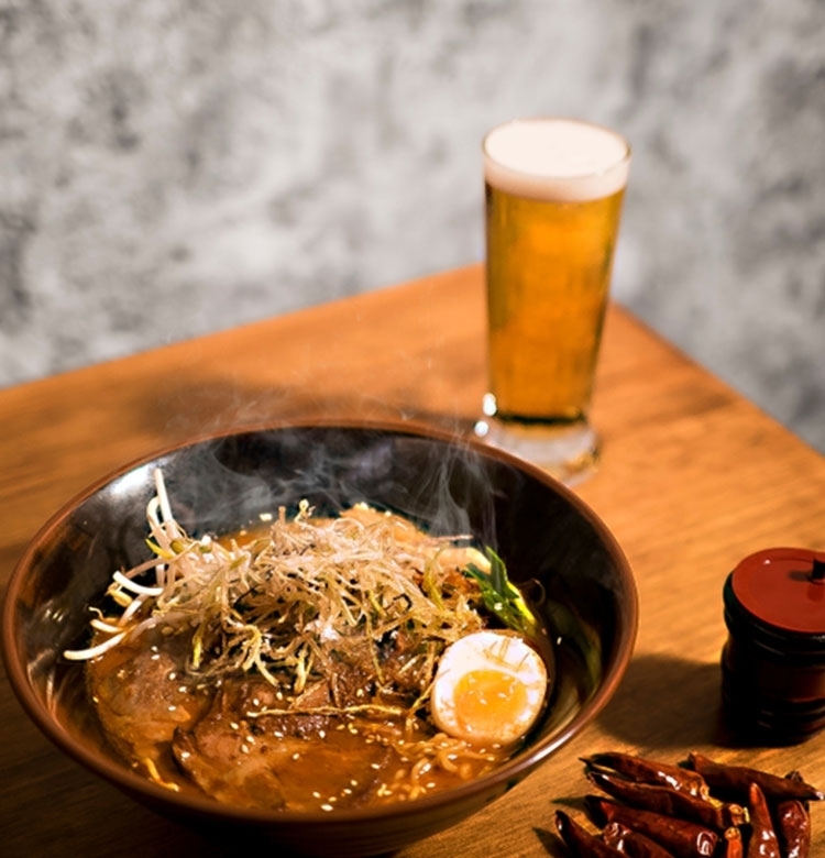 お酒&炭水化物が大好物のオヤジ系女子は脳内ホルモンを変える食事で痩せられる!
