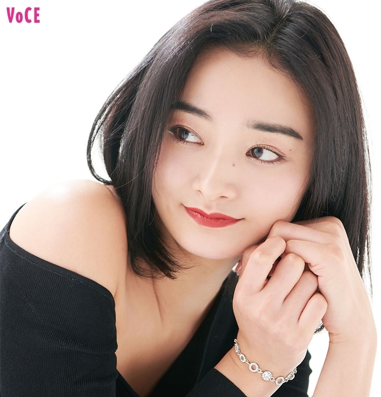 元宝塚歌劇団月組男役【美麗】のすごすぎるボディの秘密!|【VOCE♡宝塚】タカラジェンヌOGのビューティトーク