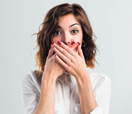 男性からの「休みの日、何してる?」に対するモテないNG回答まとめ