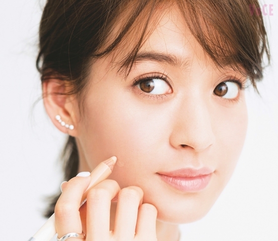 突然の肌悩みを解決したい!ベースメイクで、肌荒れ・ニキビ・くすみをごまかす方法