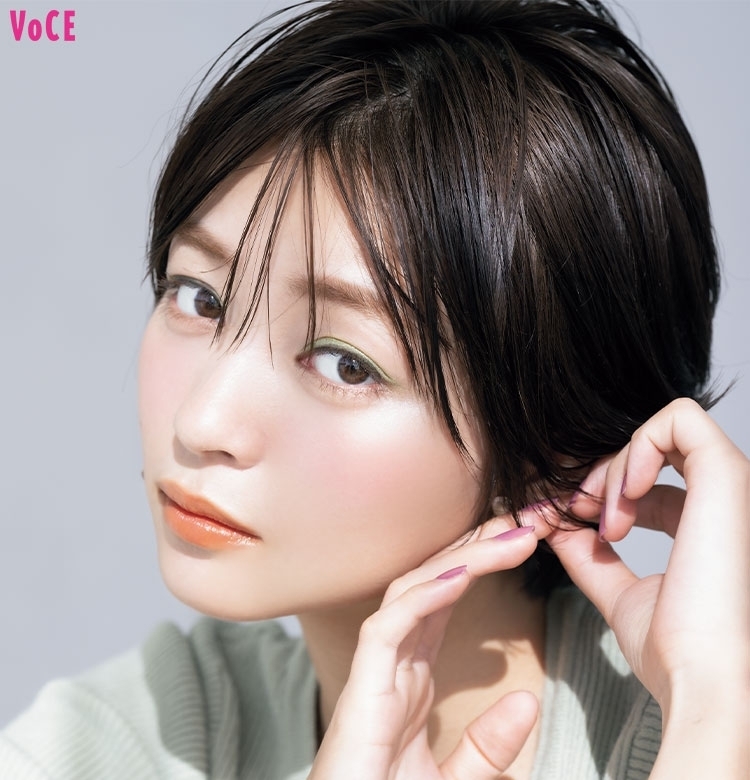 長井かおり【美速トレーニング】目、頰、唇にフルーツカラー3点盛り!“フルーツパフェメイク”