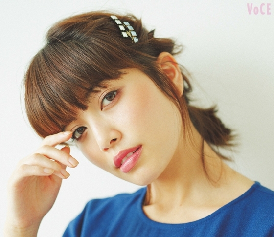 さりげなさがポイント!ちょい盛りしたい日の大人めヘアアクセ