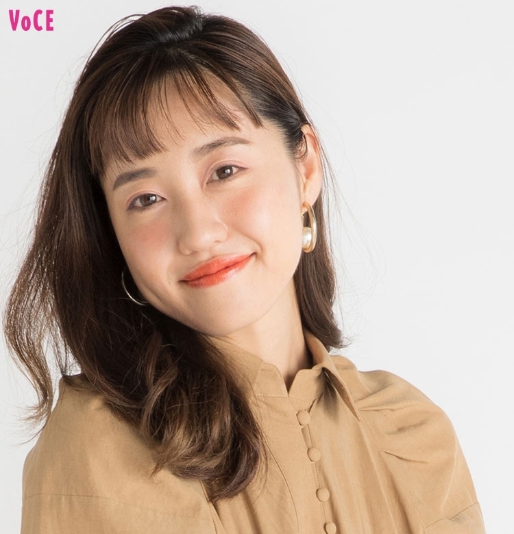 【VOCEエディターの1週間メイク着まわし】河津美咲 DAY5「きちんと感とトレンド。その両方を欲張った会食スタイル」