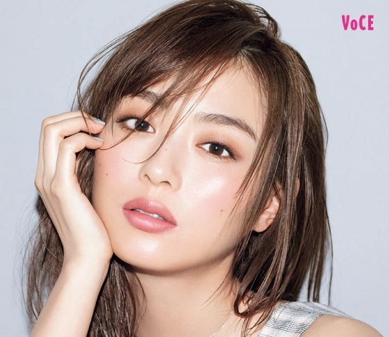 【内田理央】セルヴォークの可愛すぎるアイパレに夢中♡【ベスコス、私ならこう使う!】