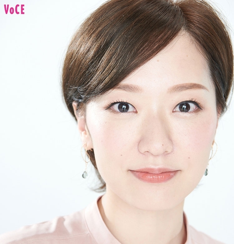 元宝塚歌劇団・花組娘役スター【桜咲彩花】登場!マスク荒れが直るコスメも【VOCE♡宝塚】タカラジェンヌOGのビューティトーク