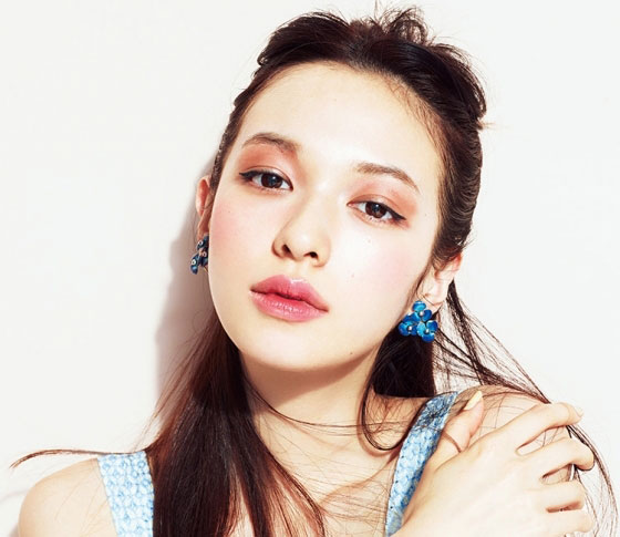 イガリメイクでコンサバ上等! すっきりタテ長美人メイク