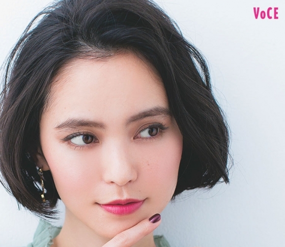 【人気ヘアメイクpaku☆chan発!】トレンドカラーで“大人なのに可愛げのある人”メイク