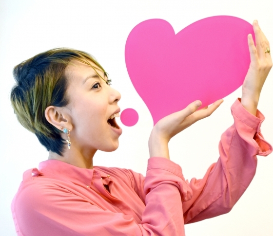 シンガーソングライター・LOVEの美に効く音楽 「美白ソング」