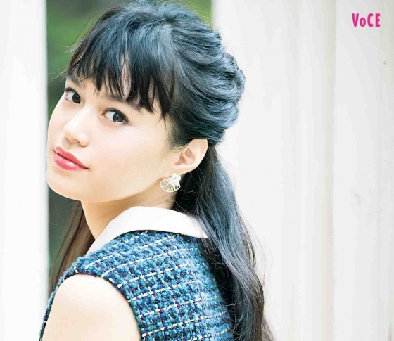 【長井かおりが教える】今夜デート!な時のヘアアレンジ術【ゴム1本で簡単ですよ♡】