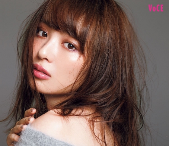 【最旬!美女メイク】濡れツヤシャドウでエレガンス美女になろう