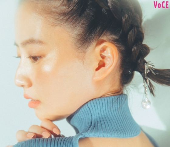 クリスマス限定!「NARS」のハイライトチークで一気に華やかさUP!【河北麻友子】