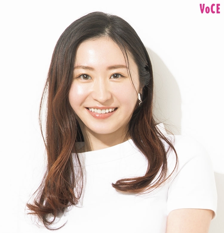 おしり先生・田口咲さん|白美肌を作る、コスメとサプリの合わせ技【私の白肌ビューティ】