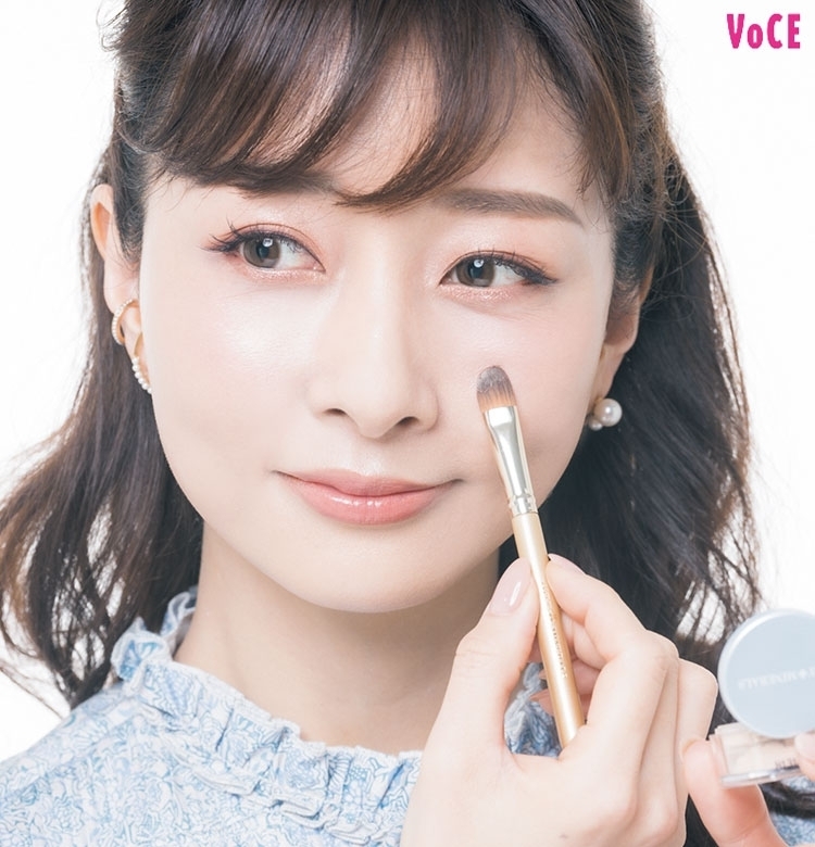 “吹き出もの”を治しながらカバーするテク【石井美保・トラブル肌を美肌に見せる速攻テク】