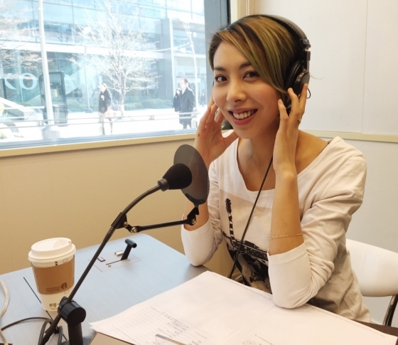シンガーソングライター・LOVEの「美に効く音楽」
「朝の通勤にどうぞ! 満員電車の中でも清々しい気持ちになれる曲」