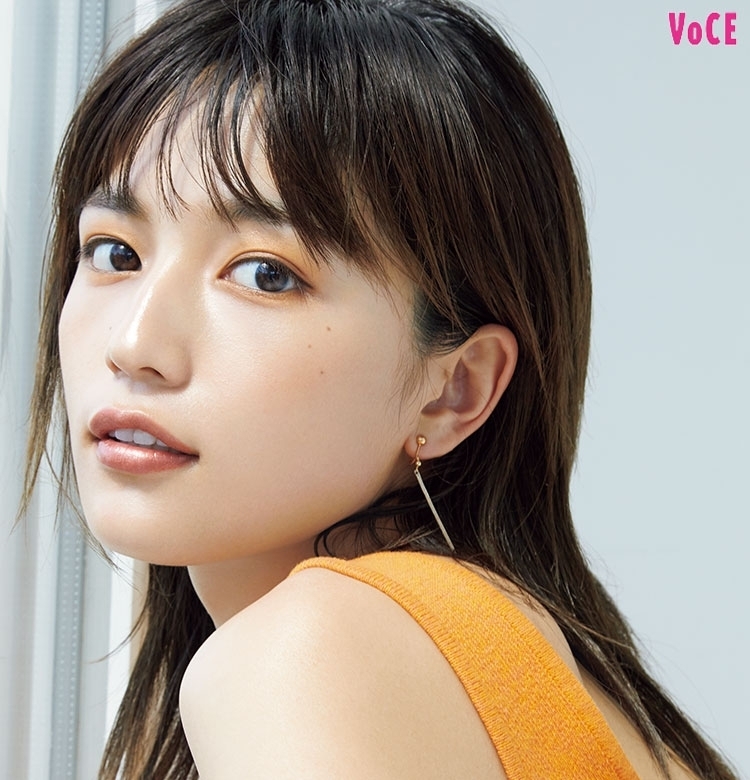 VOCE表紙【川口春奈】インタビュー|大河ドラマへの出演……死ぬほど大変でも「なにくそ!」