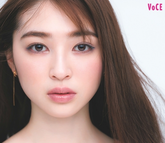【アラサーにぴったりなチークは?】「可愛く見せない」多色ローズがオススメ!【ヘアメイクGeorge】