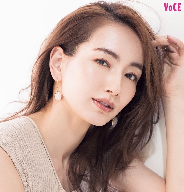 辻元舞さんの白美肌のヒケツは腸活、角質ケア、ときどきプロ頼み!【私の白肌ビューティ】