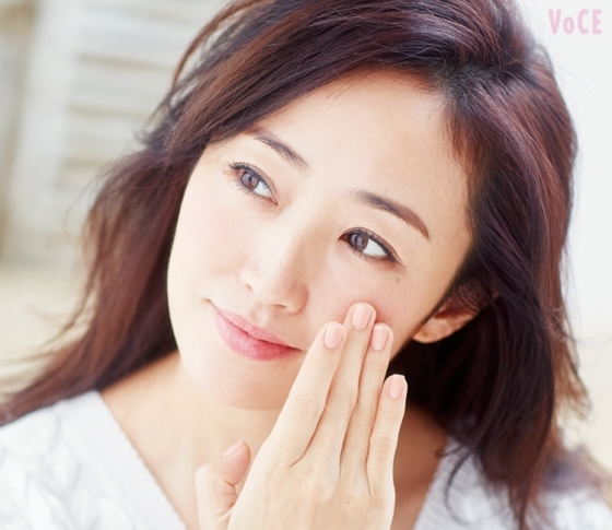 神崎恵さんのモテ♡メイク!なりたい肌別カラー下地