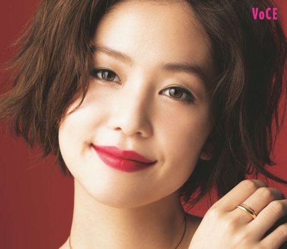 【人気ヘアメイク・長井かおり発】派手リップを使いこなす方法【色別塗り比べ】