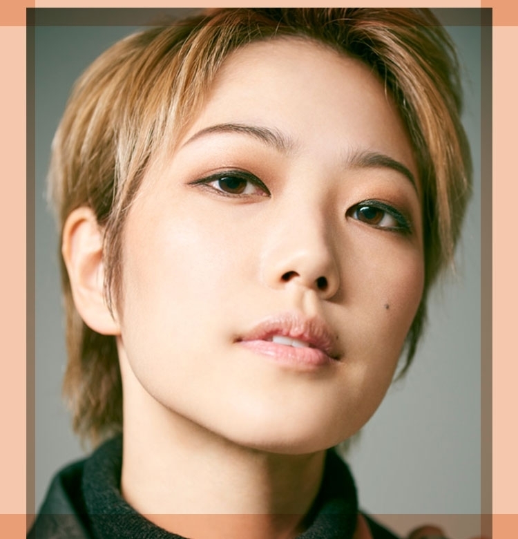 元宝塚歌劇団星組人気男役スターの【七海ひろき】登場!|【VOCE♡宝塚】タカラジェンヌOGのビューティトーク