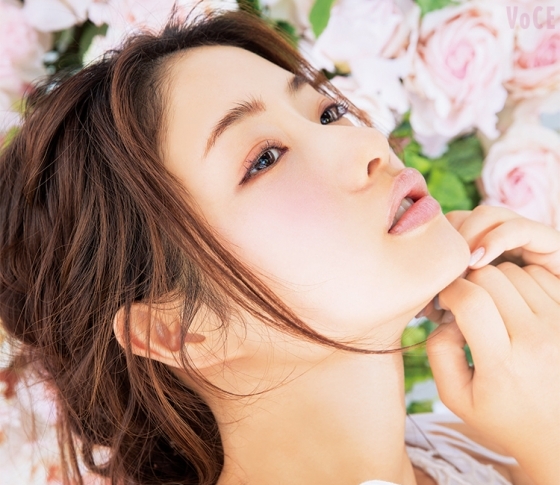 石原さとみは気づいている! 男子をドキッ♡とさせる方法。【VOCE6月号Cover Beauty】
