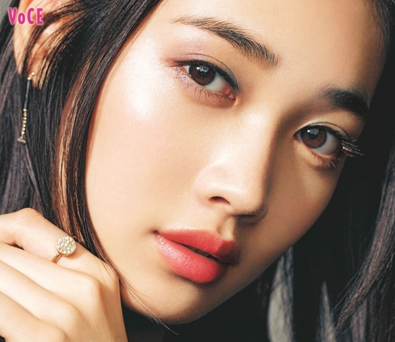 【人気ヘアメイク・千吉良恵子さん発】ツヤ肌をさらに美しく見せるための“ちょこテク”!