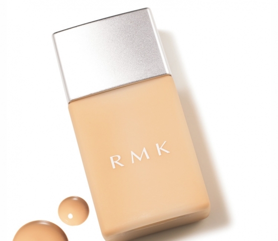 プロのお試しルポつき!|RMKから心地良くて崩れにくい!夏にぴったりの肌になるファンデーション登場