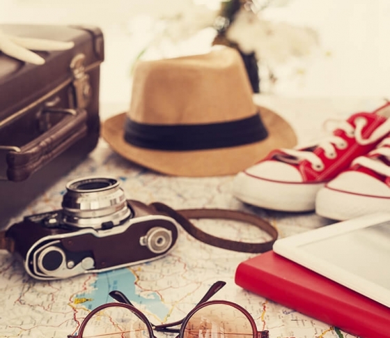 夏〜秋の旅のおともはコレ♡12星座別【対人運がアップする旅グッズ】